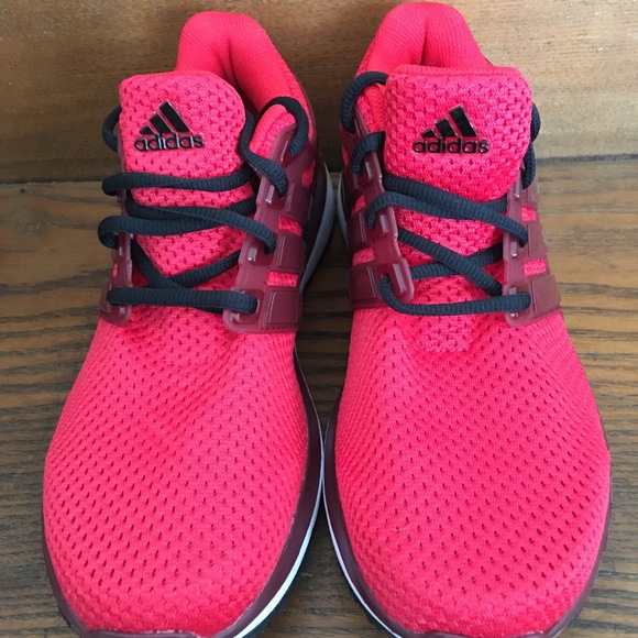 adidas cloudfoam red and black